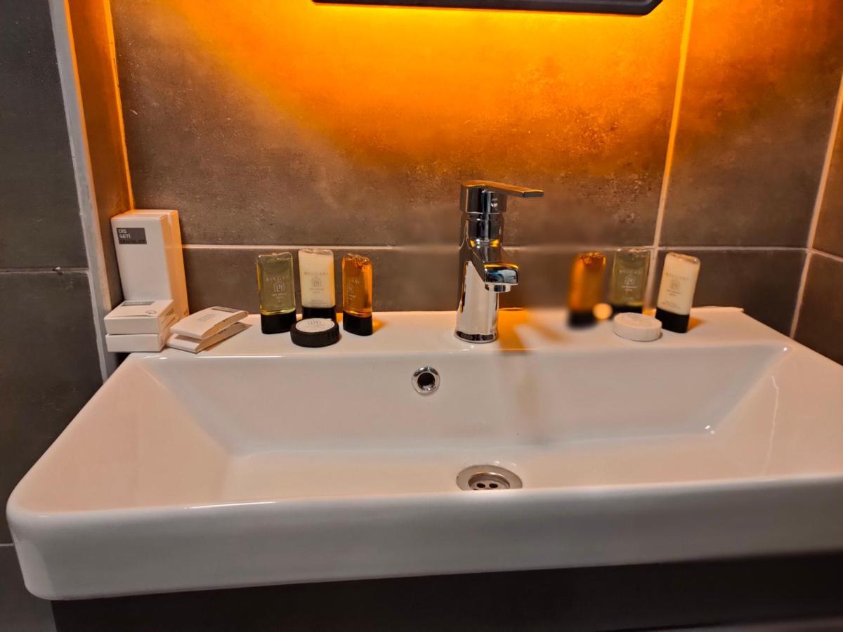 Airport Hotel & Private Trasportation Istanbul Airport-By Loft Arnavutkoy Eksteriør billede